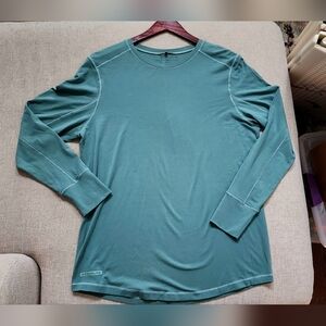 Alphalete Premium Long Sleeve Tee - M - Seafoam